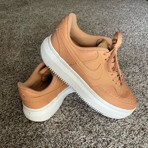 Women’s Nike Court Vision Alta